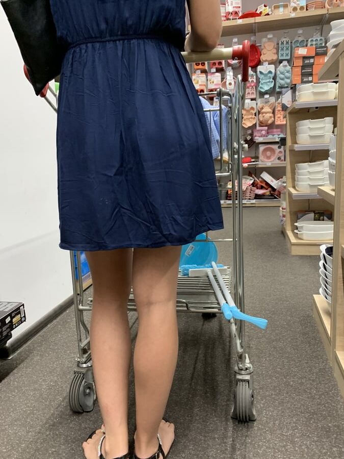 Upskrt blue dress
