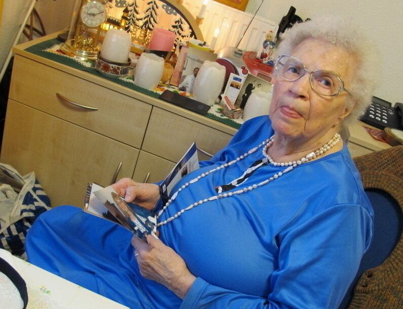 naked grannies