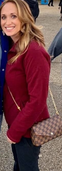 Exposed Hot MILF Jenni Age