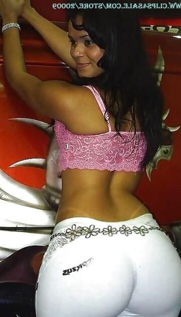 hot curvy women
