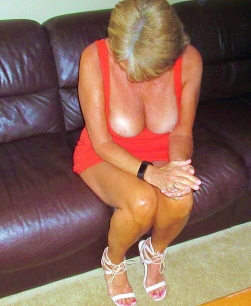 Sexy GILF -