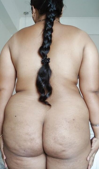 Policz kamini mom boobs showing