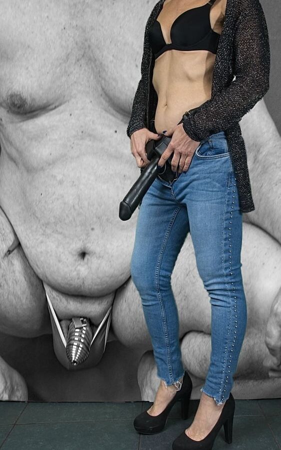 Femdom Strapon