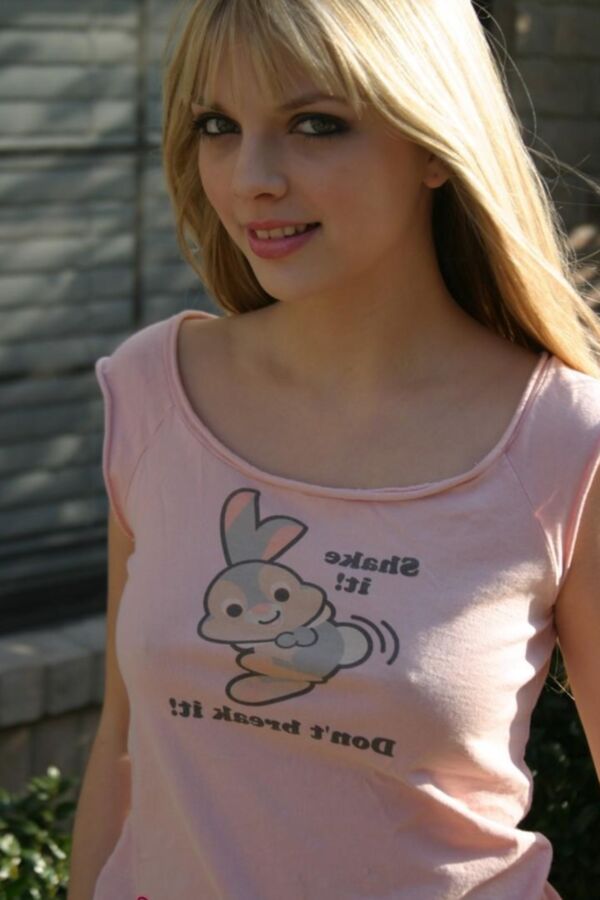 Mature Wishes Everyone a Happy Easter