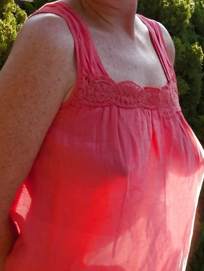 Voyeur Braless mother