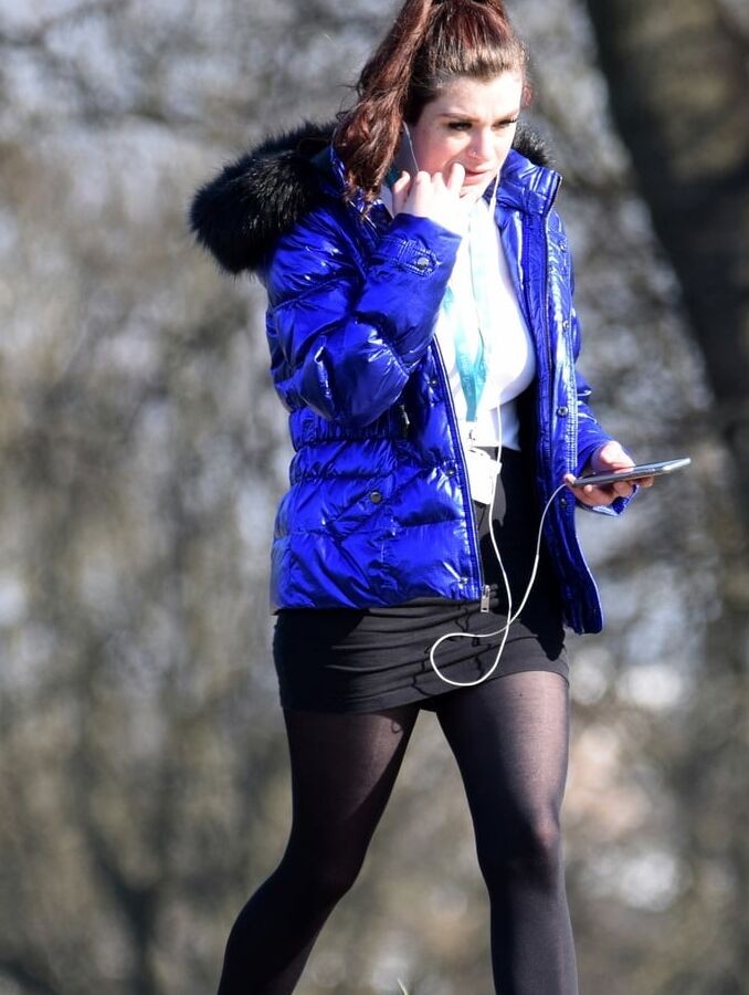 Street Pantyhose - Brit Slag in the Park