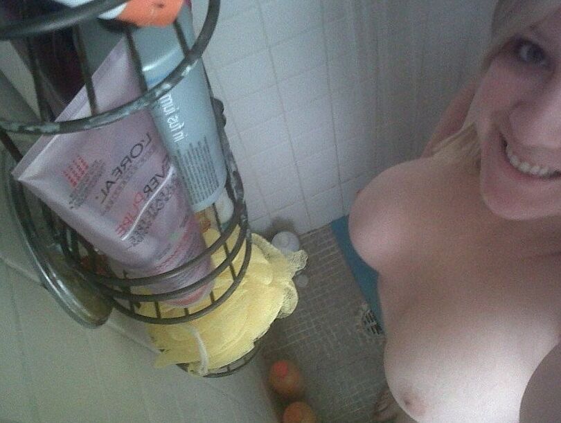 Great Tits And Amazing Ass On Thick Curvy Sexy MILF