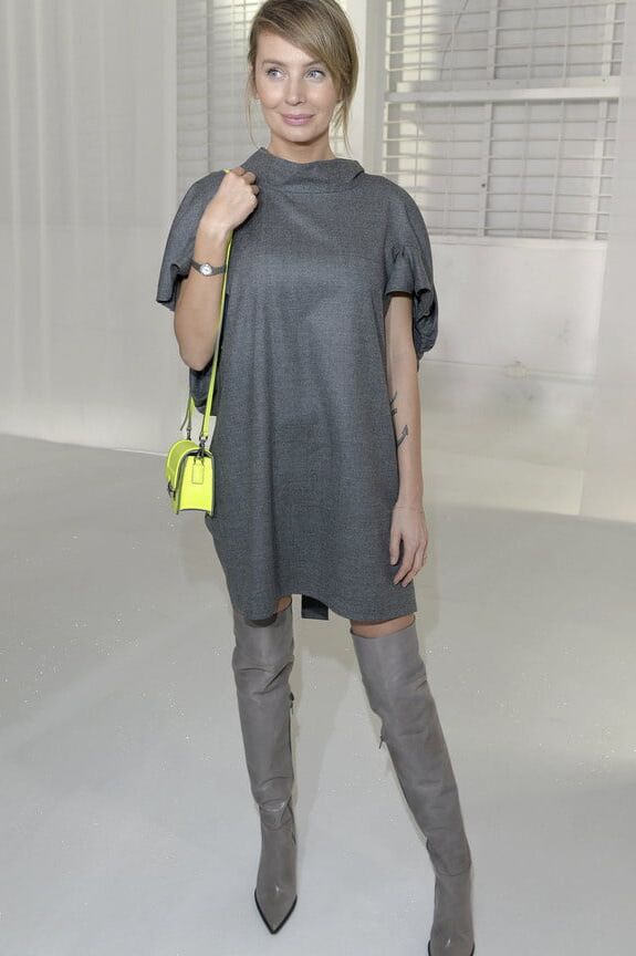 Female Celebrity Boots &amp; Leather - Agnieszka Szulim