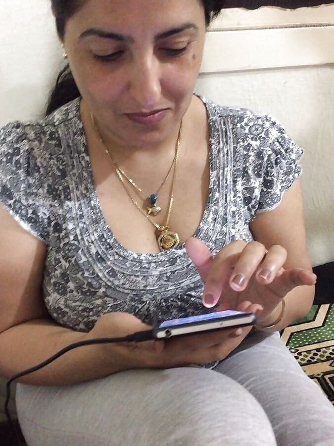 Desi matuer aunty