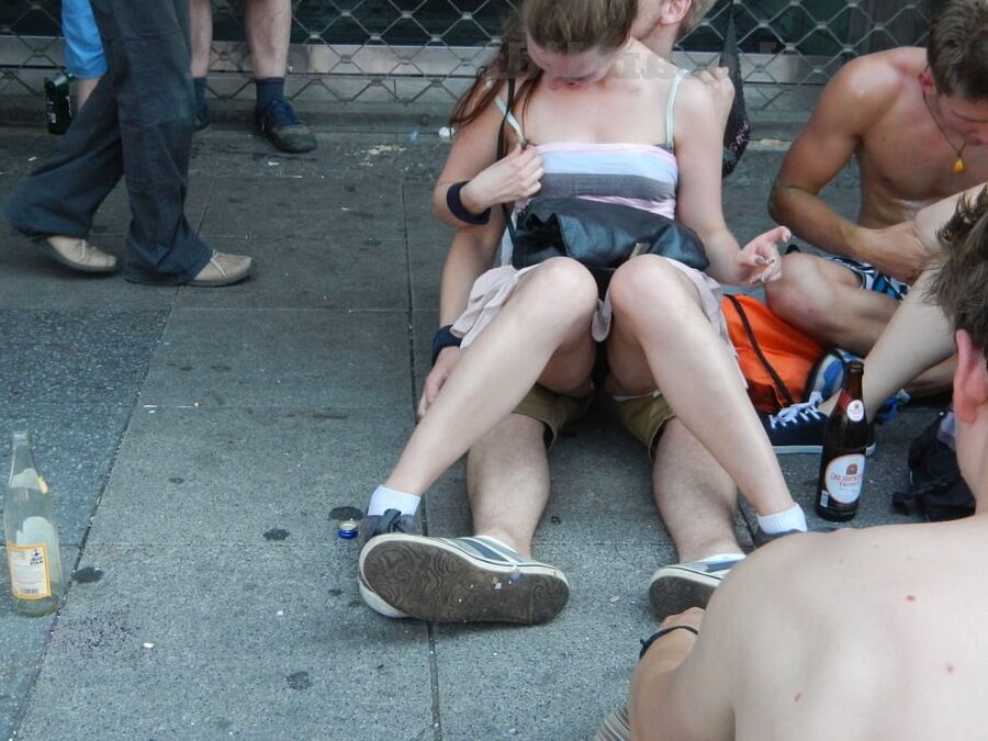 upskirt e panties