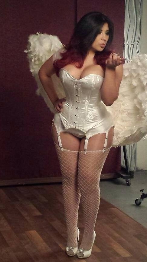 All Sizes, All Sexy - Basque