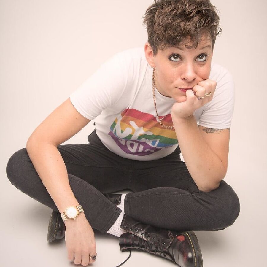 Suzi Ruffell, British Comedian, Lesbian, NN
