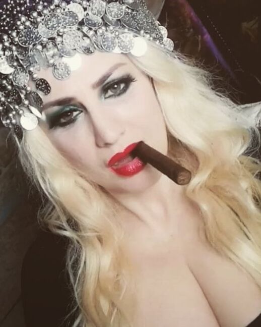 julia chelaru