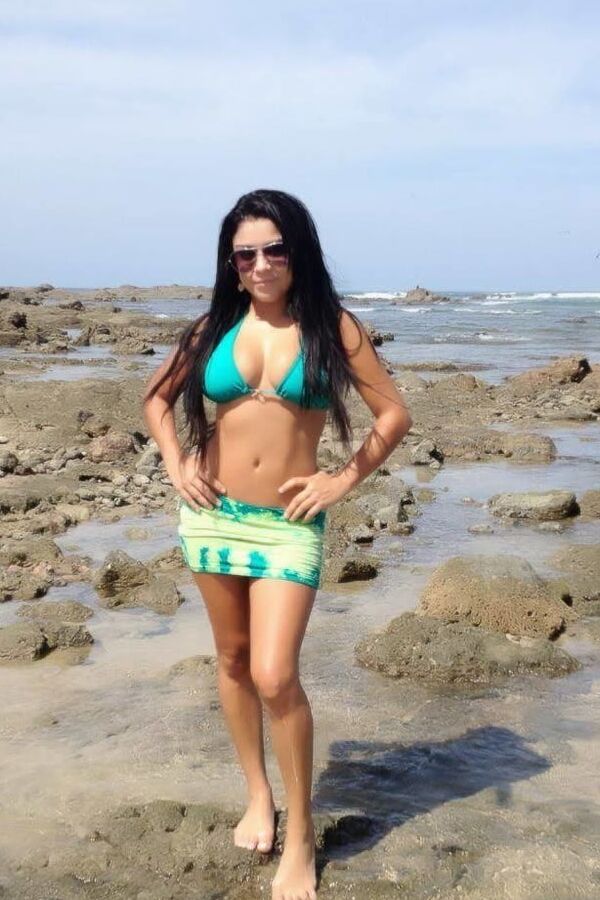 wendy aparicio de puntarenas costa rica