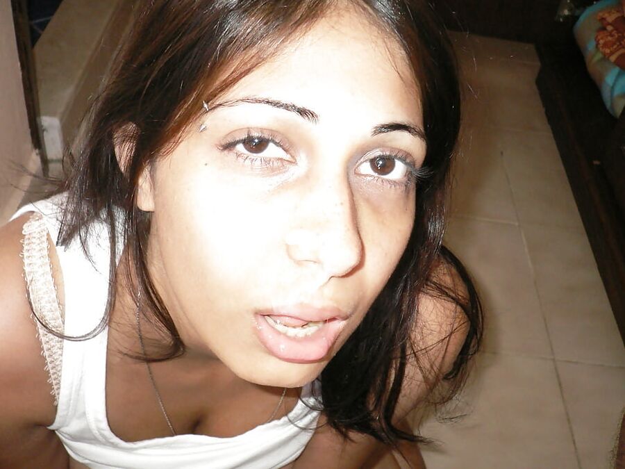 busty amira-teresa top huge