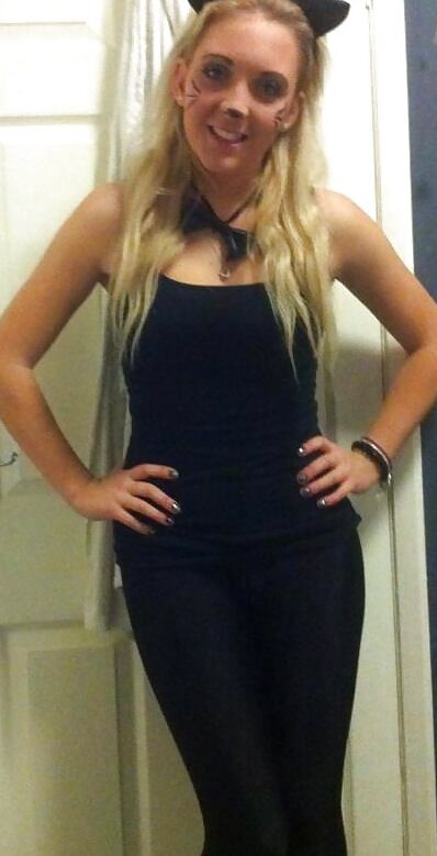 Sluts in Tight Pants