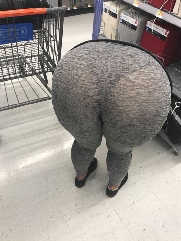 public ass and vouyer