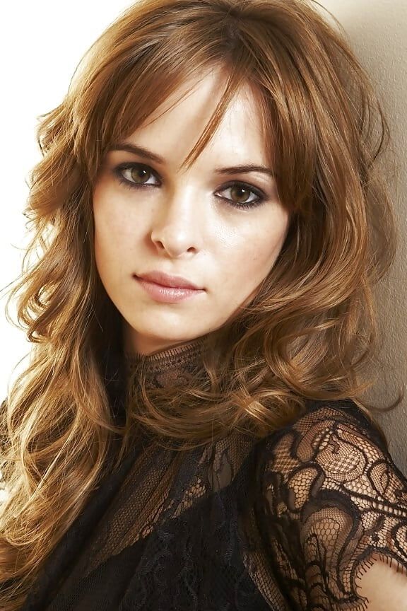 Celebrity Hot - Danielle Panabaker
