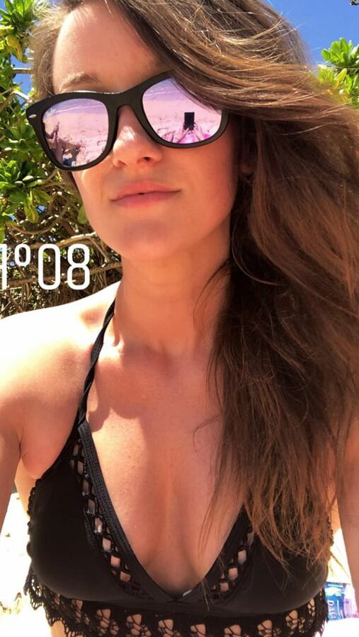 I want to cum on Jenna Ezarik