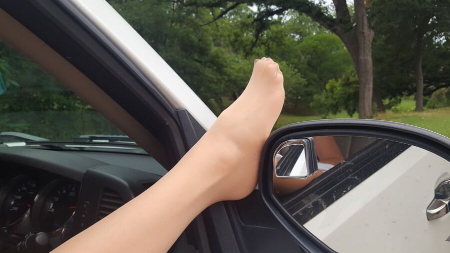 Cum ride along and cum on my nylons!!!