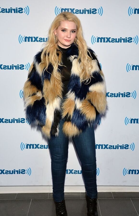 Sexy Abigail Breslin