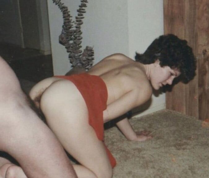 Women Need Exposure - Vintage Slut Gallery