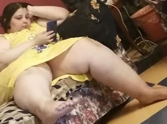 Arab mom