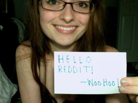 Nice geek with small tites