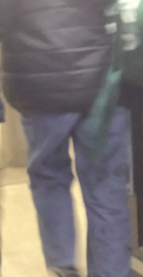 Loose fitting pants (ass)