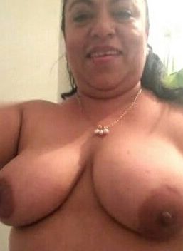 Whats her name? Got anymore pics