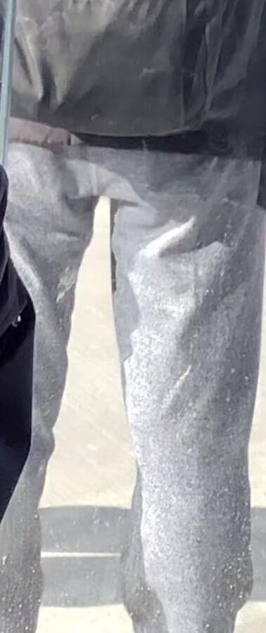 Loose fitting pants (ass)