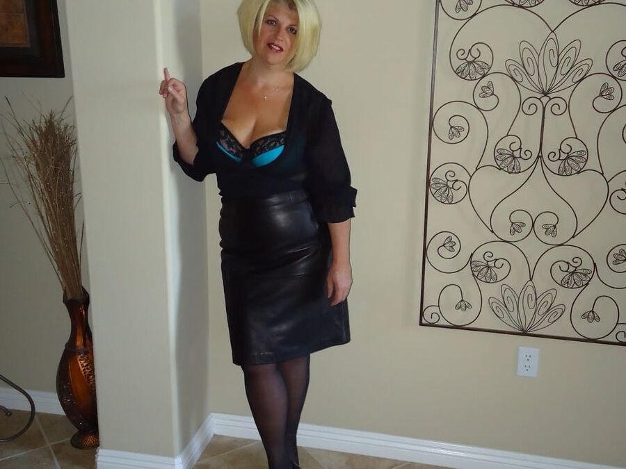 Russian Matures in Pantyhose