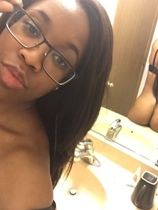 Ebony Selfies
