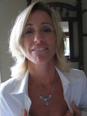 Sexy Sweet And Fit MILF Loves Cock In Her Hungry Holes