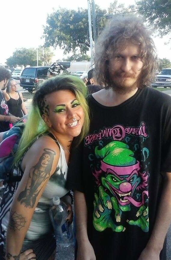 pussylipsstank