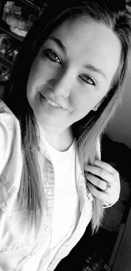 Pretty chubby begging for tributes
