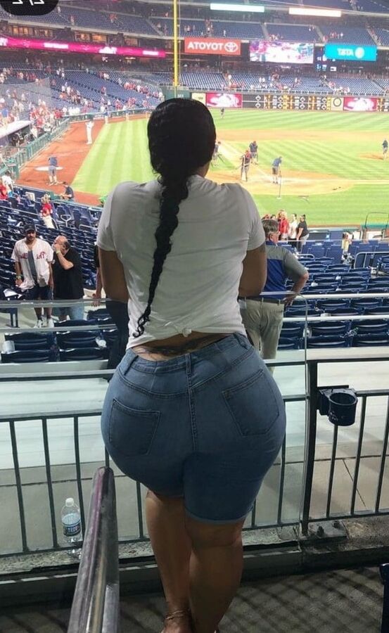 How can i get a booty like thease