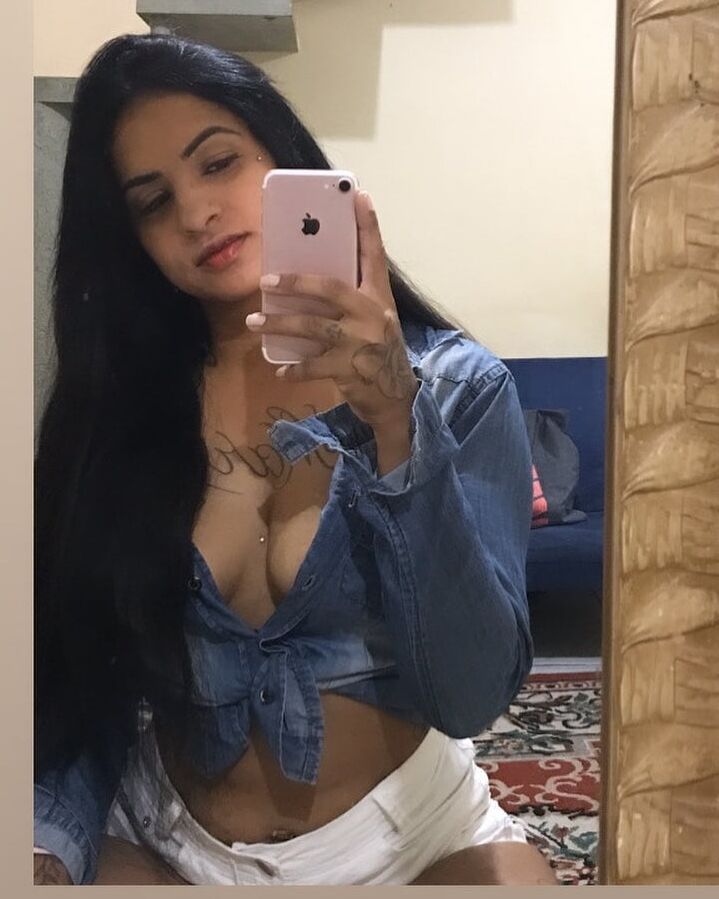 PUTAS DO INSTAGRAM: Viviane Rodrigues