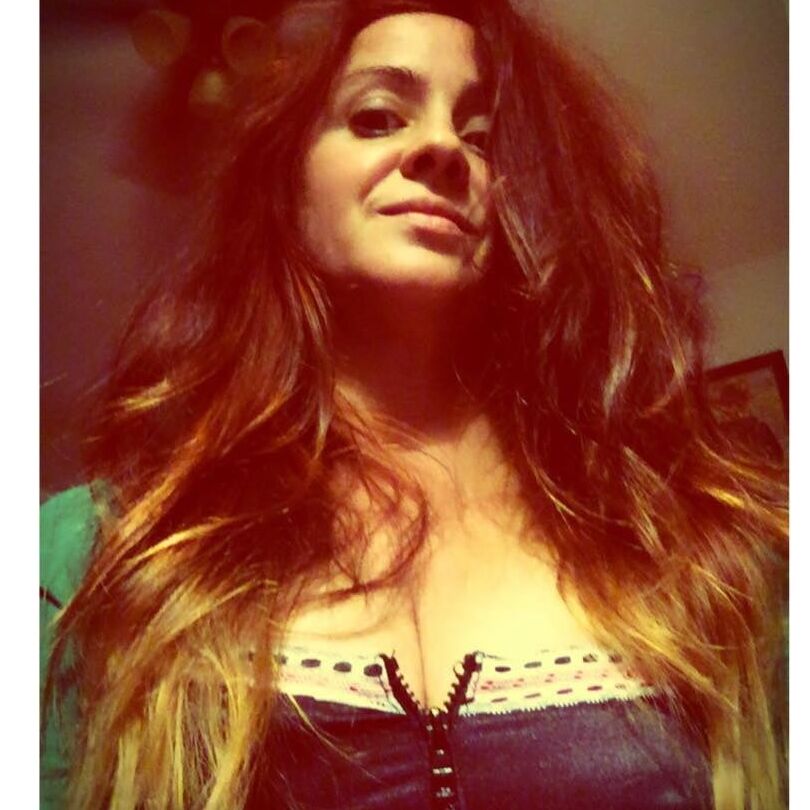 Deanna Caven showing you her MILFy nipples