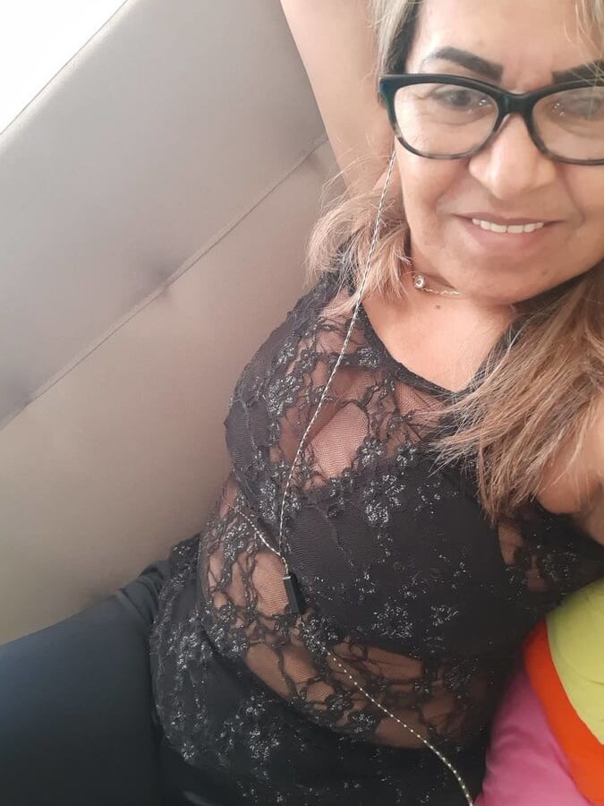Beautiful mommy MILF from Brasil