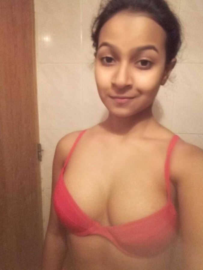 cute bangladeshi babe