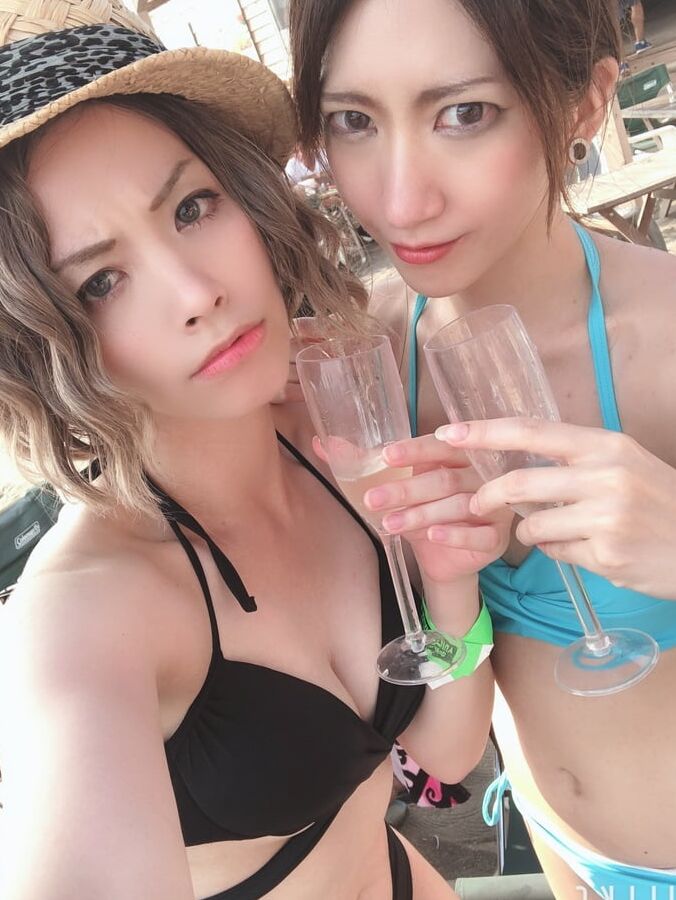 Amateur japanese cosplayer Akarin with amazing tomboy body