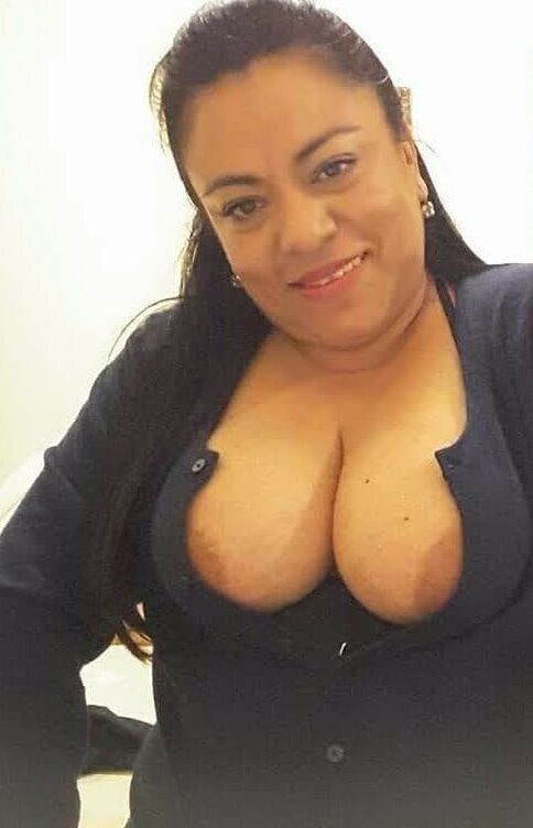 Whats her name? Got anymore pics