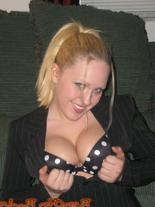Becky Blogger&;s Bra In My Bedroom