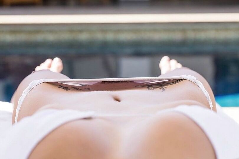 licking pussy