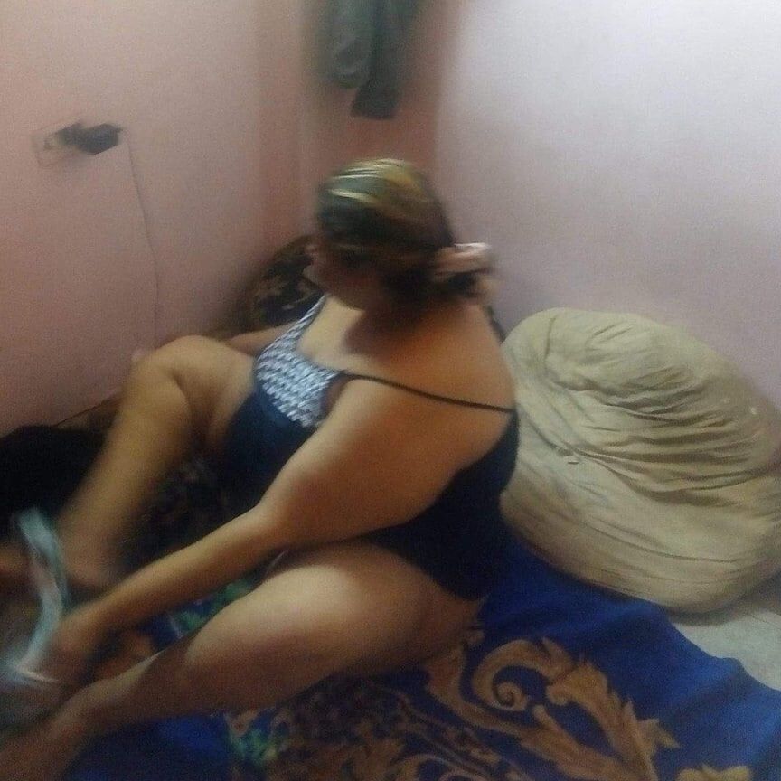 Arab mom