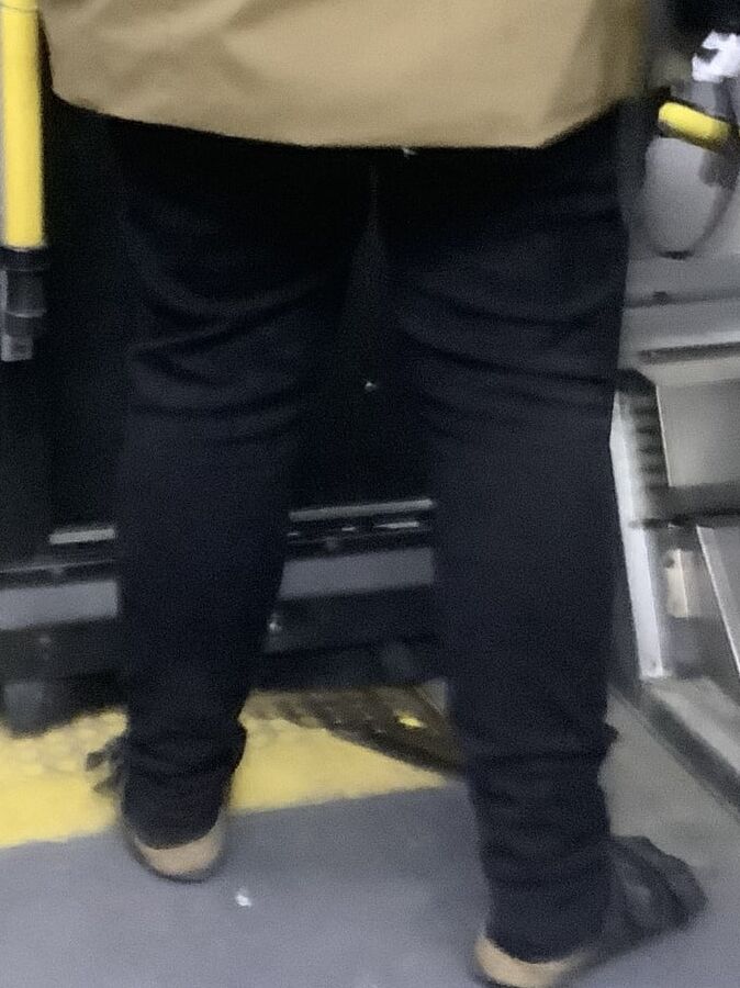 Loose fitting pants (ass)