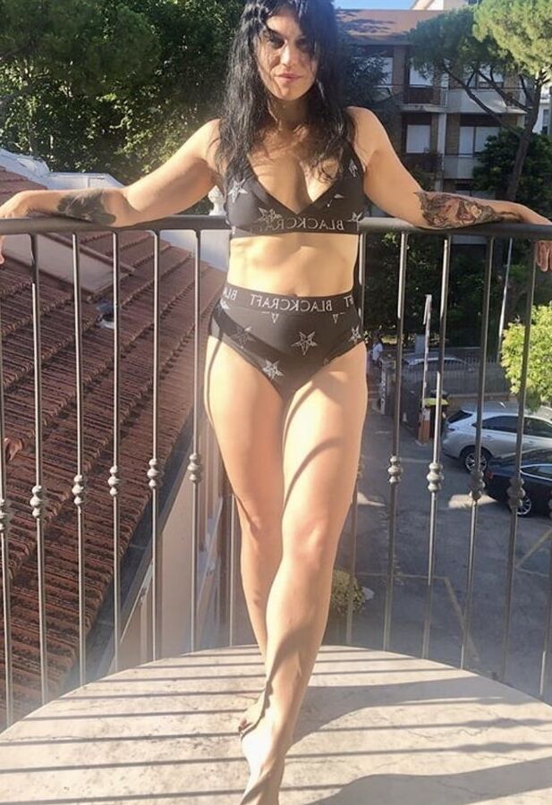 Cristina Scabbia jerk material
