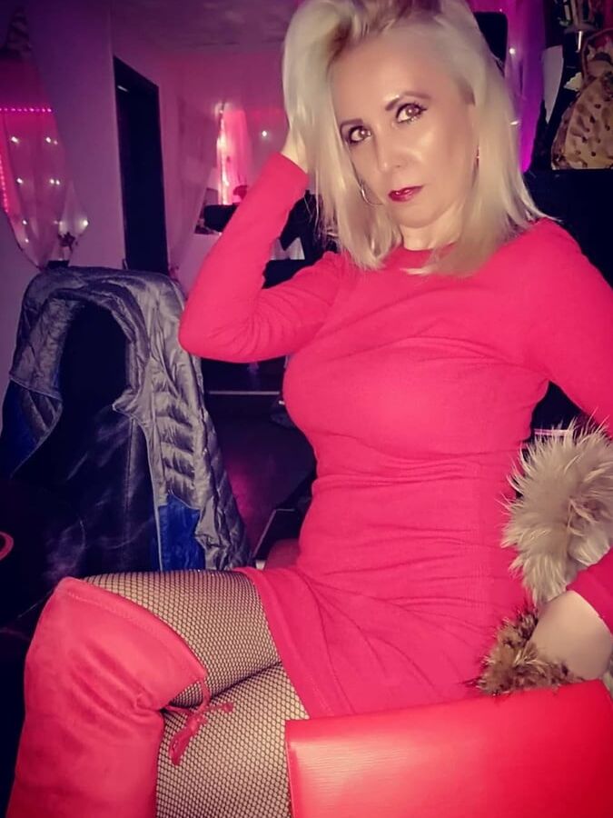 Violeta Milfara