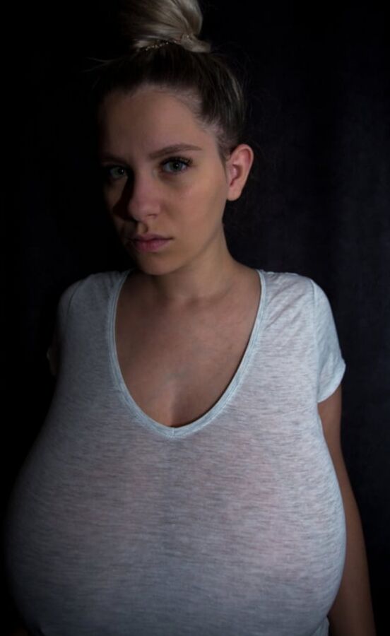 My bOOb queens